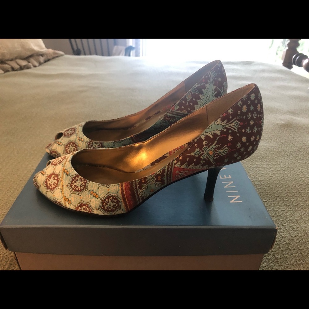 Dress shoes